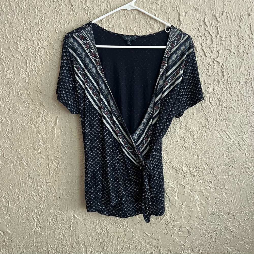 ⭐️ Lucky Brand Black and Blue Wrap Tie Front Blouse